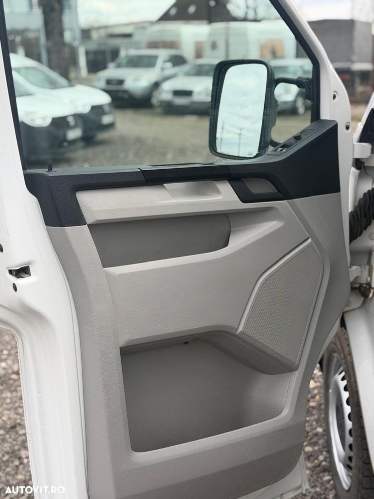 Volkswagen Transporter DOKA 6 Locuri - 12