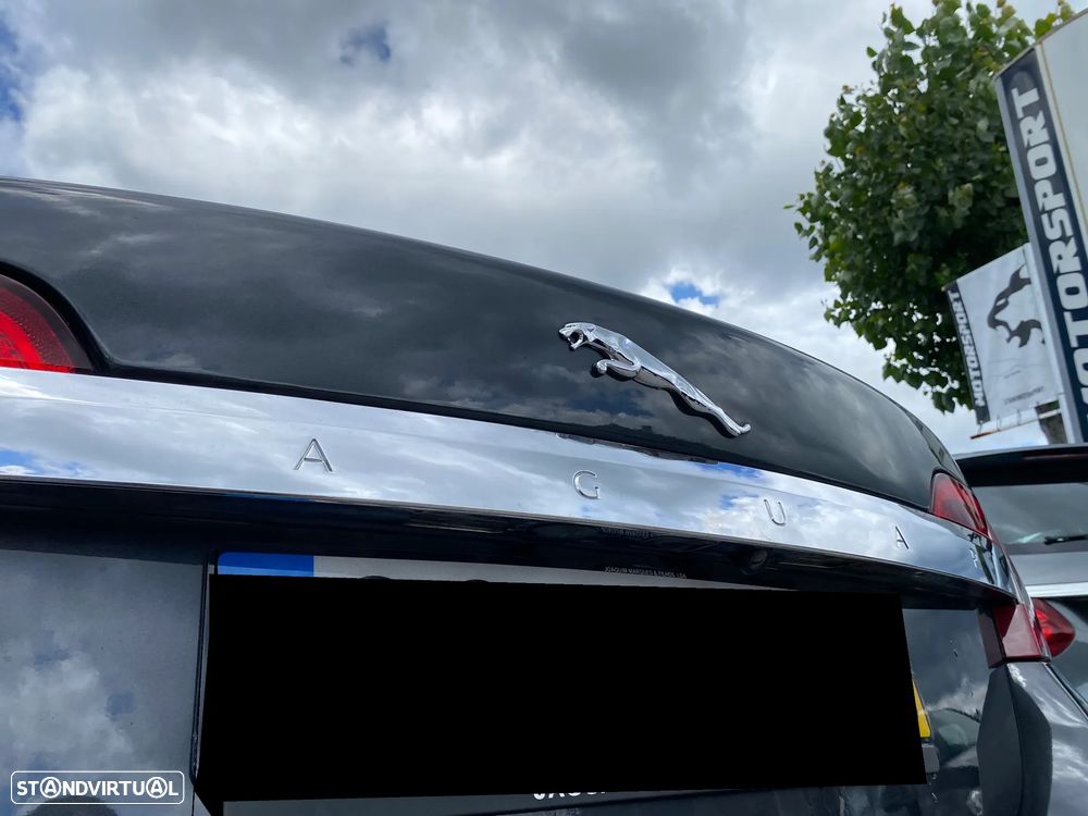 Jaguar XF 3.0 D V6 Premium Luxury - 19