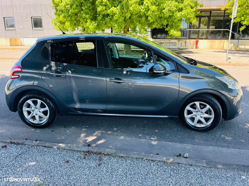 Peugeot 208 1.4 HDi - 5