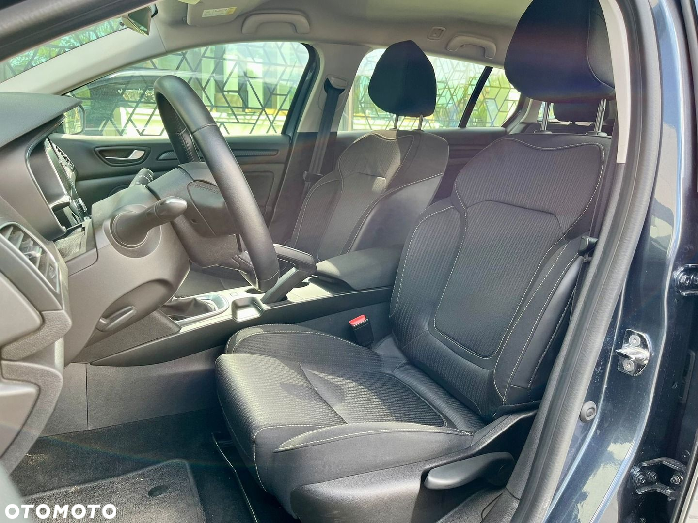 Renault Megane 1.5 Blue dCi Intens EDC - 6