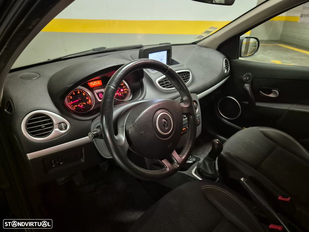 Renault Clio 1.2 16V Dynamique S - 16