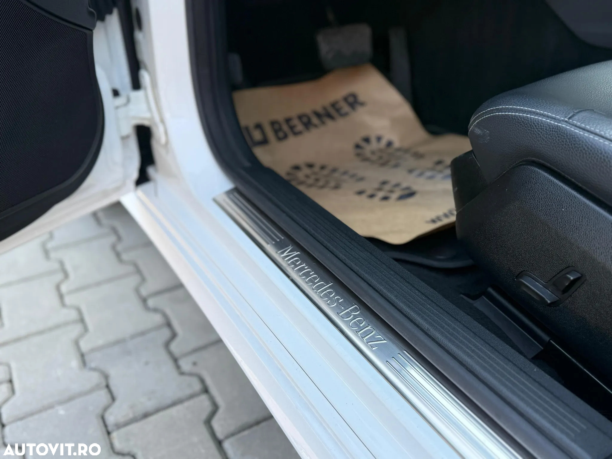 Mercedes-Benz E - 10