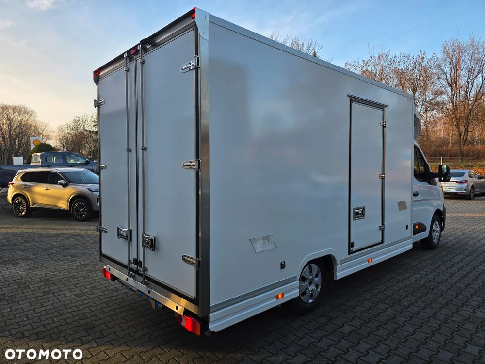 Renault Master Kontener na platformie - 4