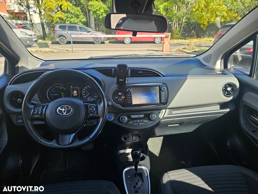Toyota Yaris - 7