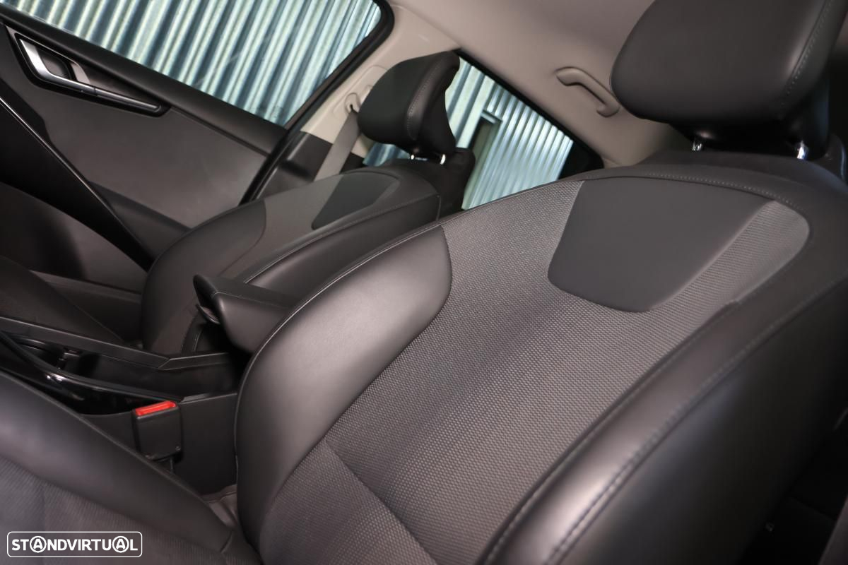 Kia Niro EV 64kWh Drive - 40