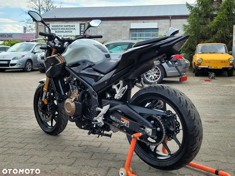 Honda CB - 16