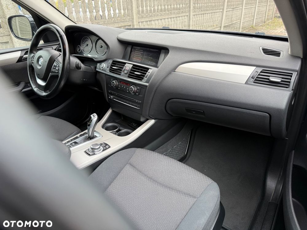 BMW X3 xDrive20d - 32