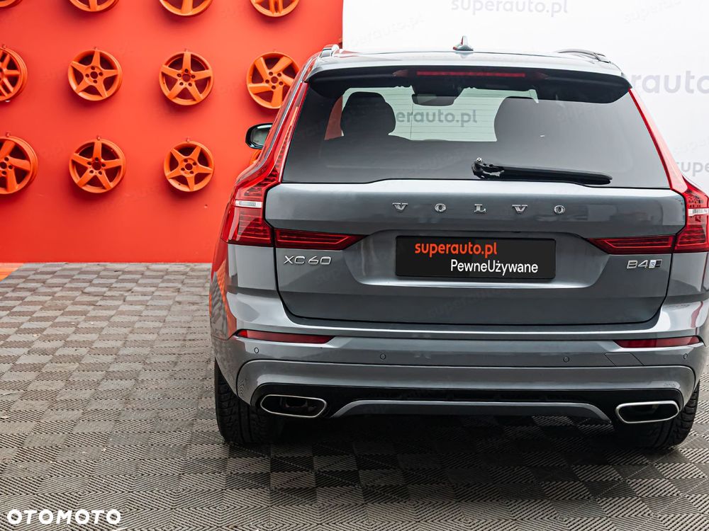 Volvo XC 60 B4 D AWD R-Design - 26