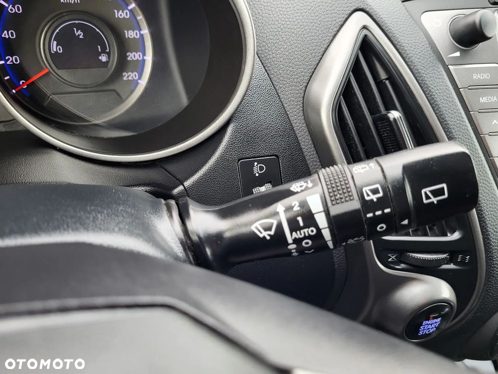 Hyundai ix35 blue 1.6 2WD Finale Gold - 35