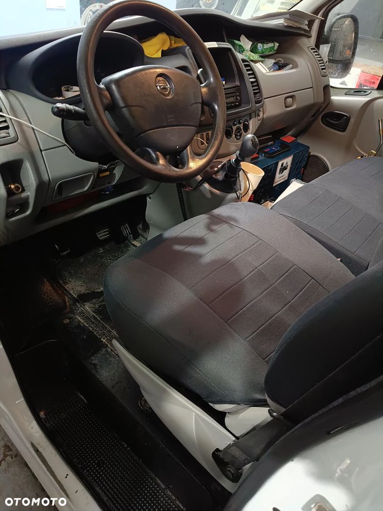 Opel Vivaro 2012