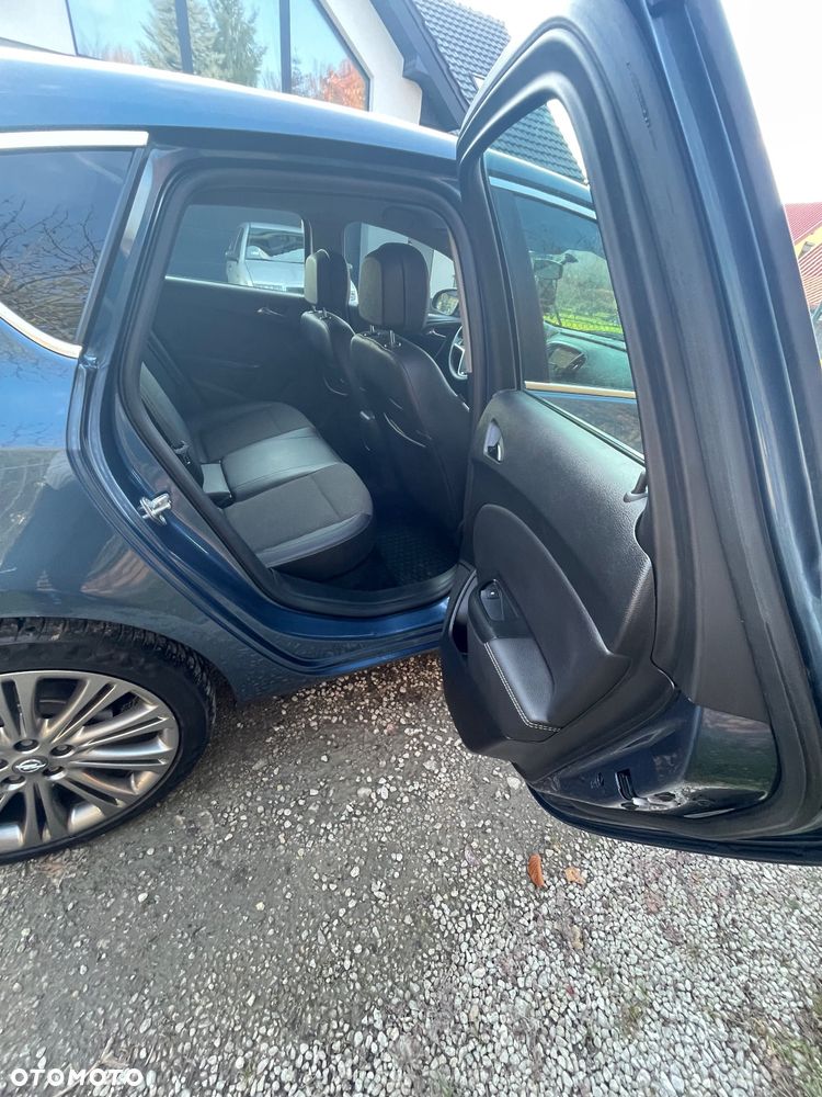 Opel Astra IV 1.4 T Cosmo - 15