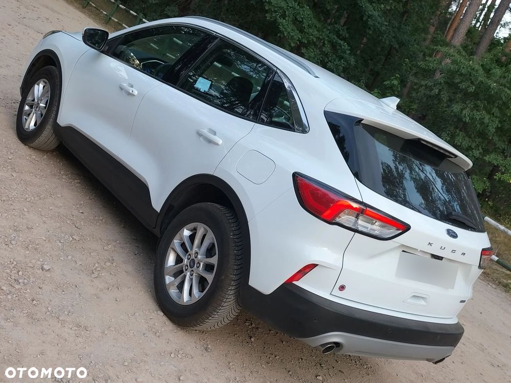 Ford Kuga - 9