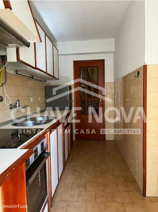 T2 c/ Marquise em Vilar do Paraíso - Grande imagem: 2/15