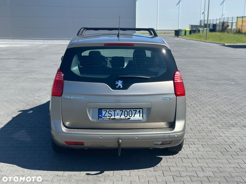 Peugeot 5008 - 5