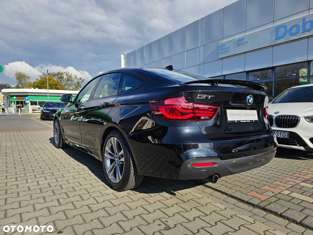 BMW Seria 3 318d M Sport - 20