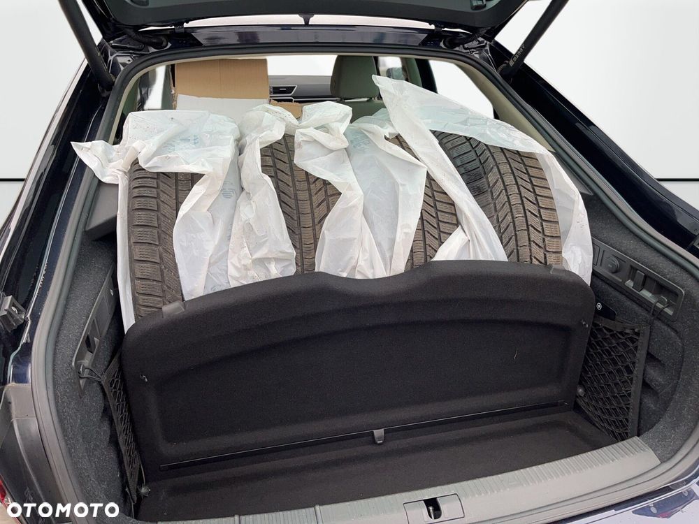 Skoda Superb 2.0 TDI SCR 4x4 L&K DSG - 9