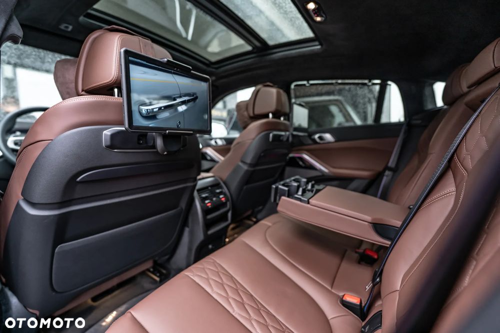 BMW X6 M60i xDrive - 35