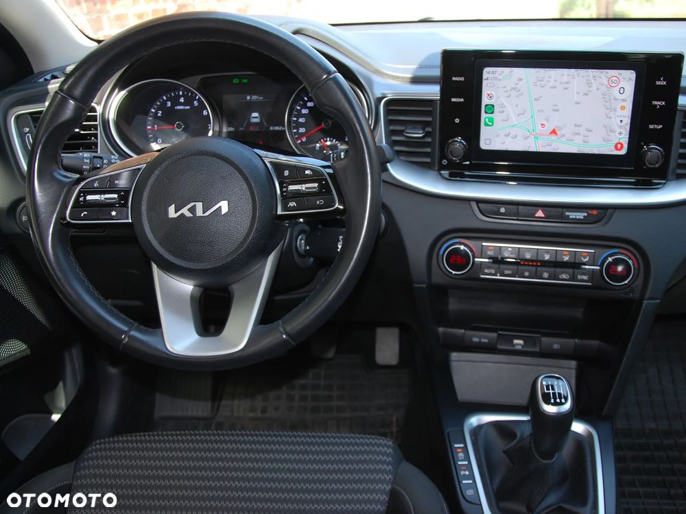Kia Ceed - 30