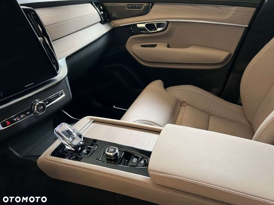 Volvo XC 90 - 12