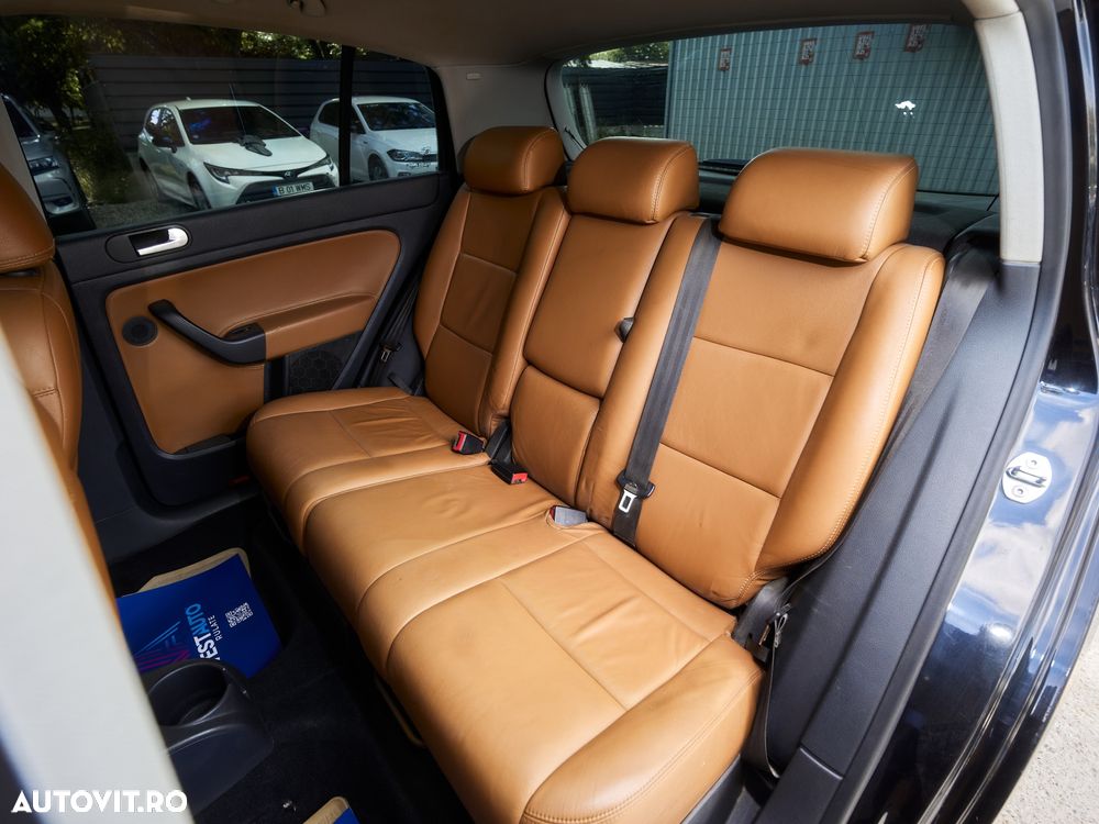 Volkswagen Golf Plus - 16