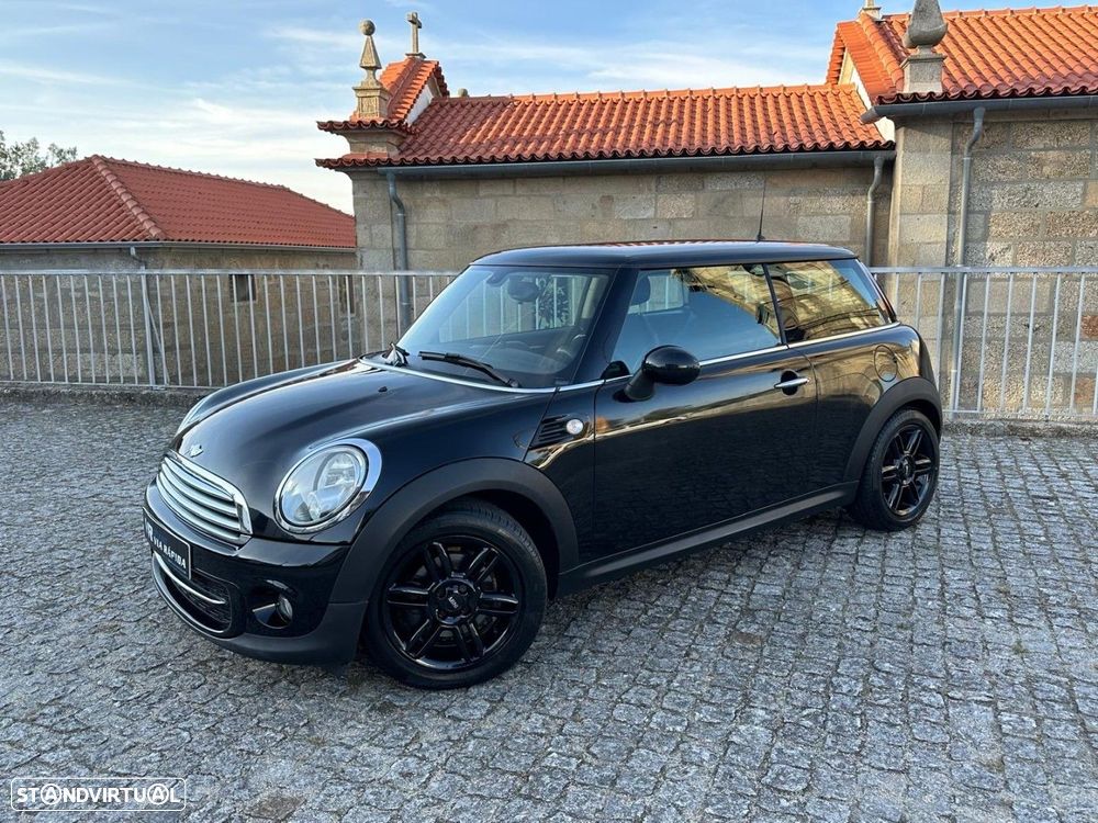 MINI 3 Portas Cooper D - 2