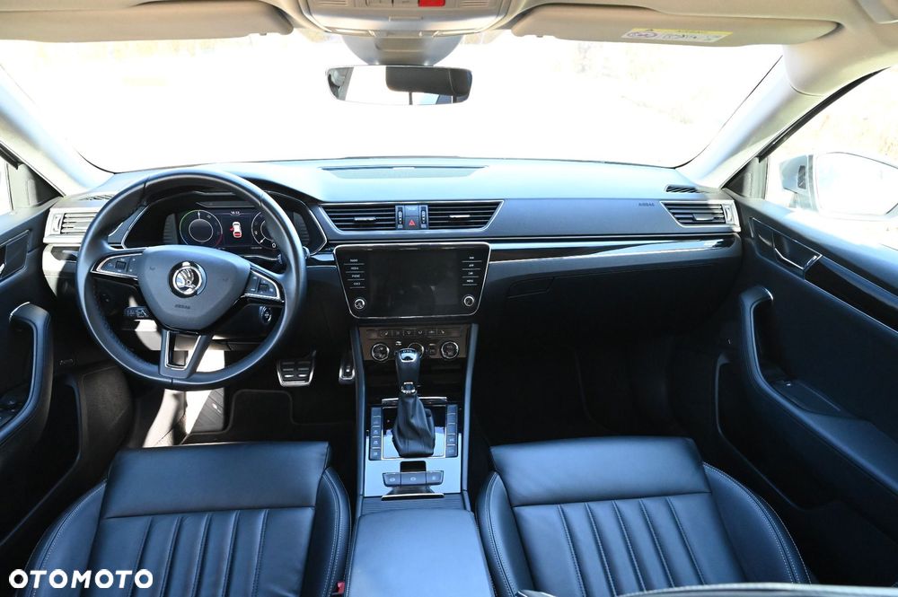 Skoda Superb 1.4 TSI Plug-In Hybrid L&K DSG - 11