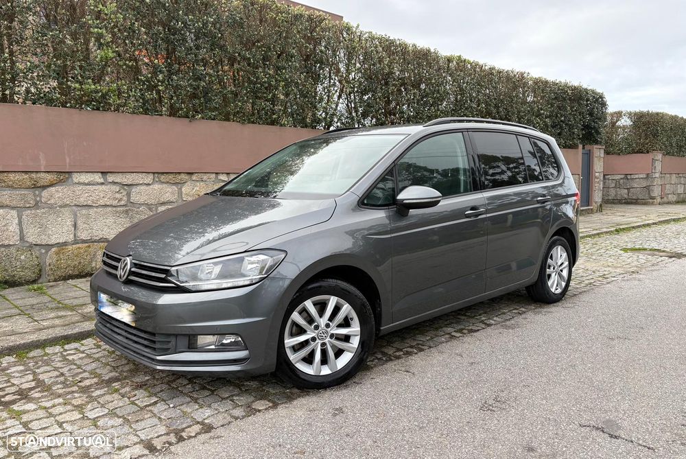 VW Touran 1.6 TDI Highline DSG - 19