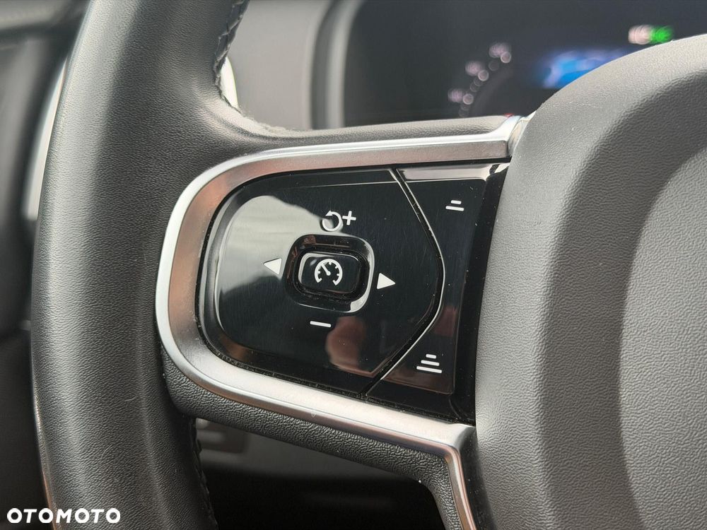 Volvo XC 90 - 11
