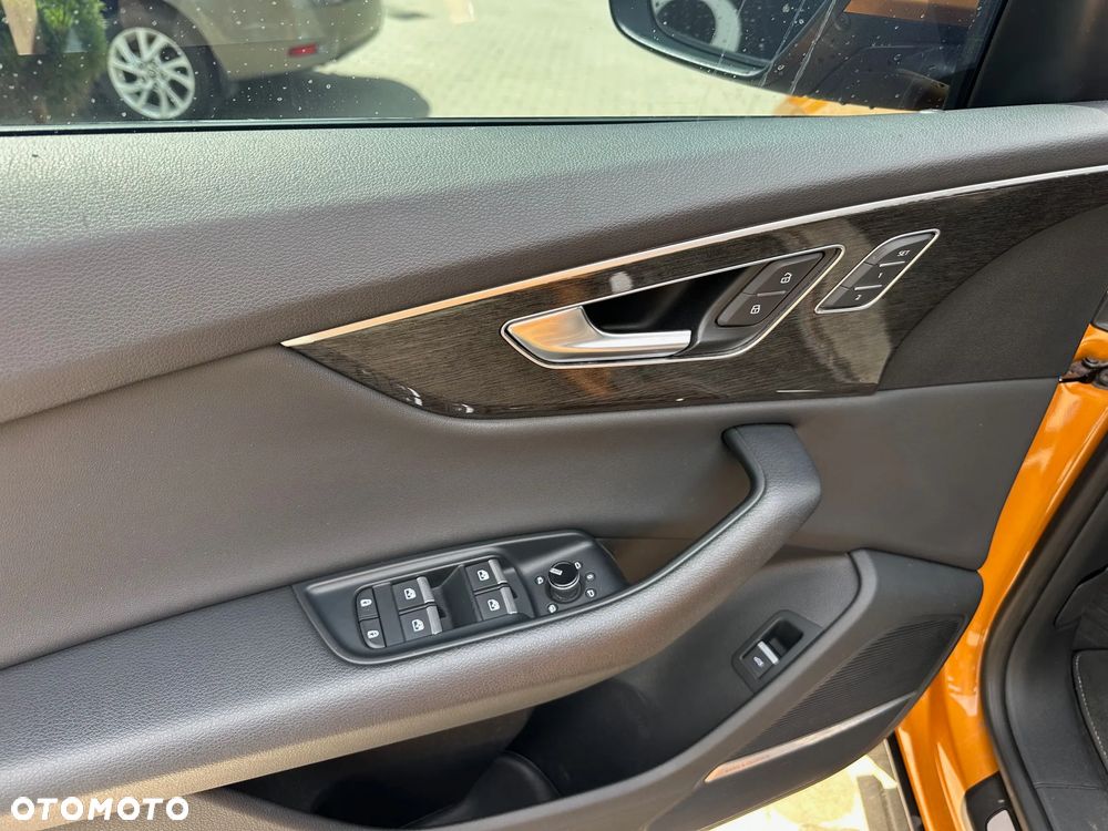 Audi Q8 55 TFSI mHEV Quattro Tiptronic - 13