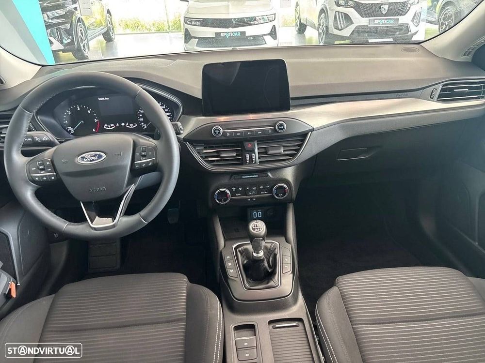 Ford Focus 1.5 TDCi ECOBlue Titanium - 8