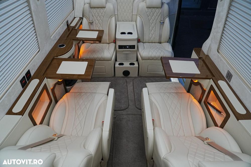 Mercedes-Benz Sprinter - 20