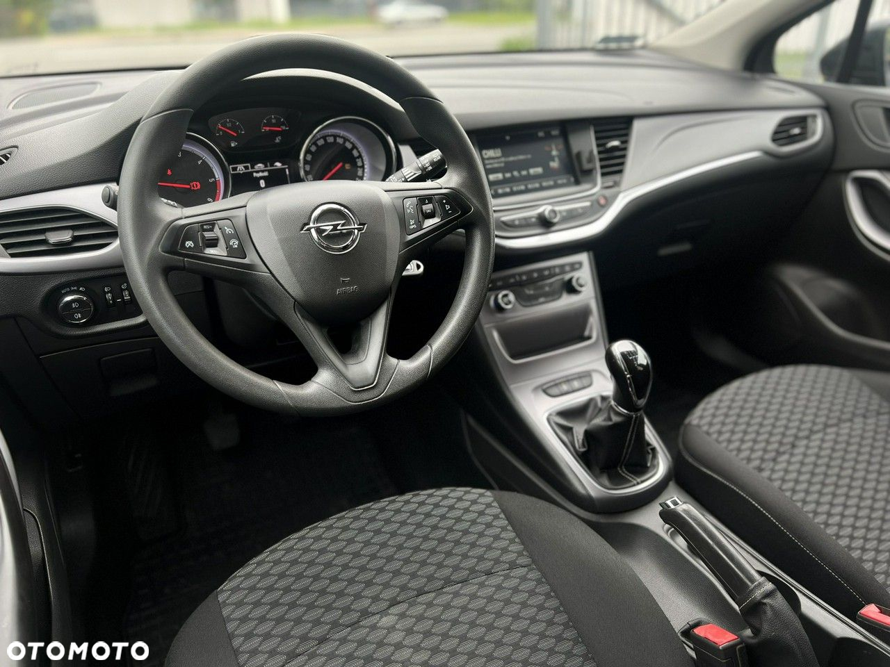 Opel Astra V 1.6 CDTI Dynamic S&S - 9