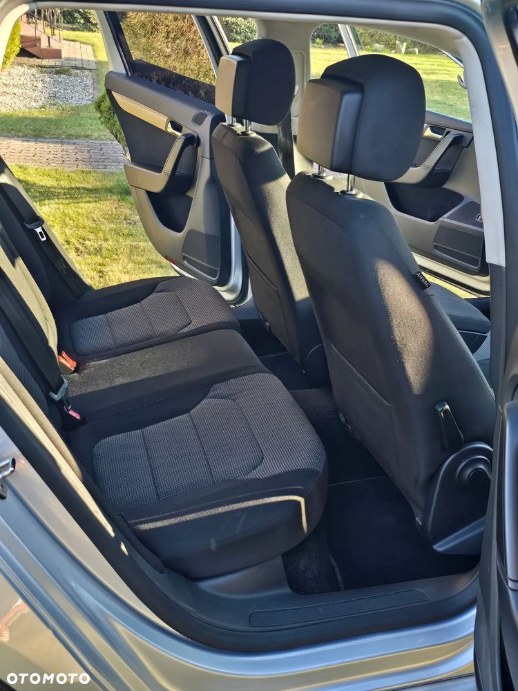 Volkswagen Passat 2.0 TDI BlueMotion Technology Exclusive - 35