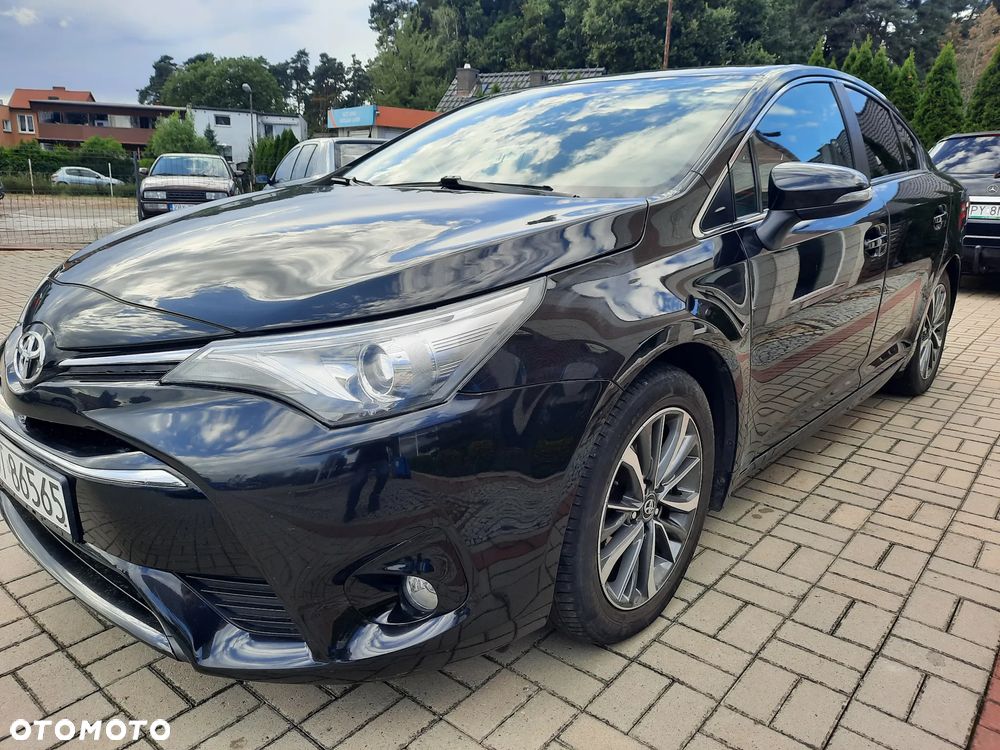 Toyota Avensis 1.8 Premium - 2