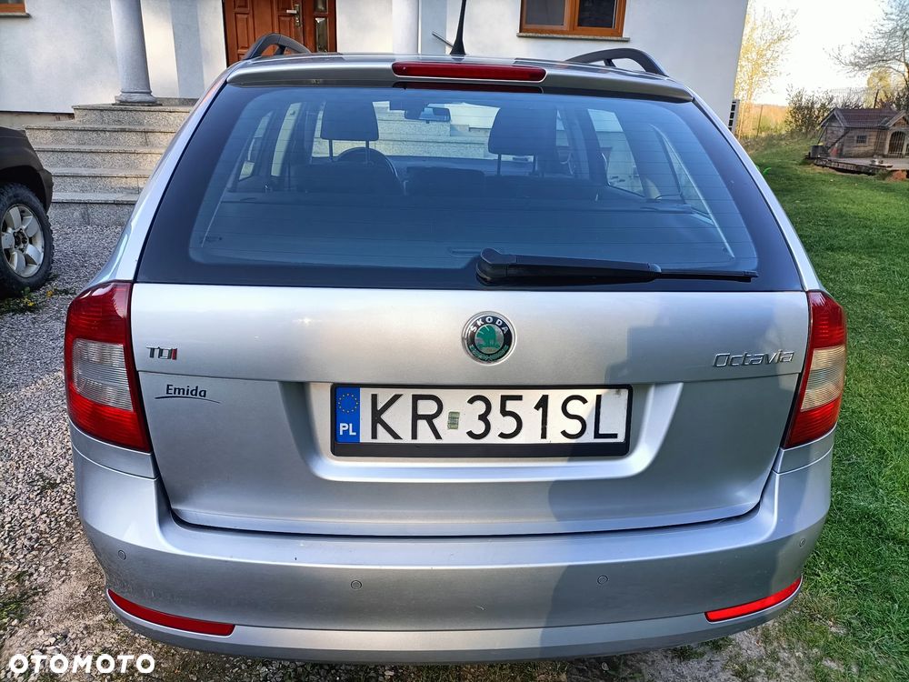 Skoda Octavia 2.0 TDI DPF Elegance - 3