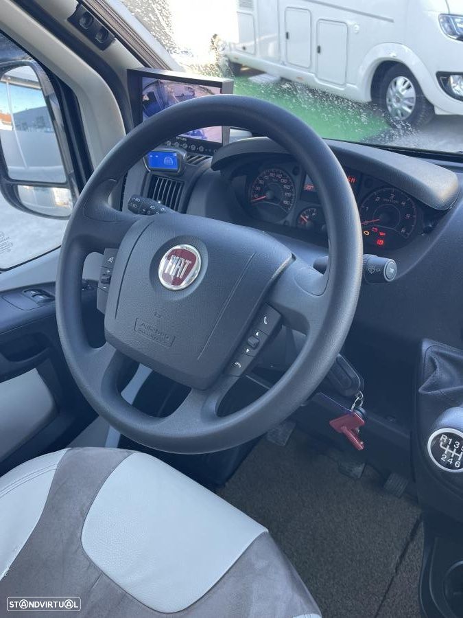 Bavaria Style T 706 c.central e basculante - 17