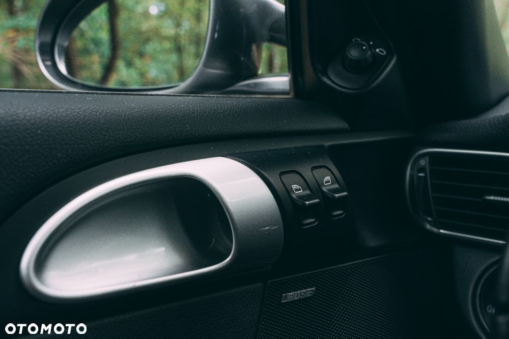 Porsche 911 Carrera 4S PDK - 17