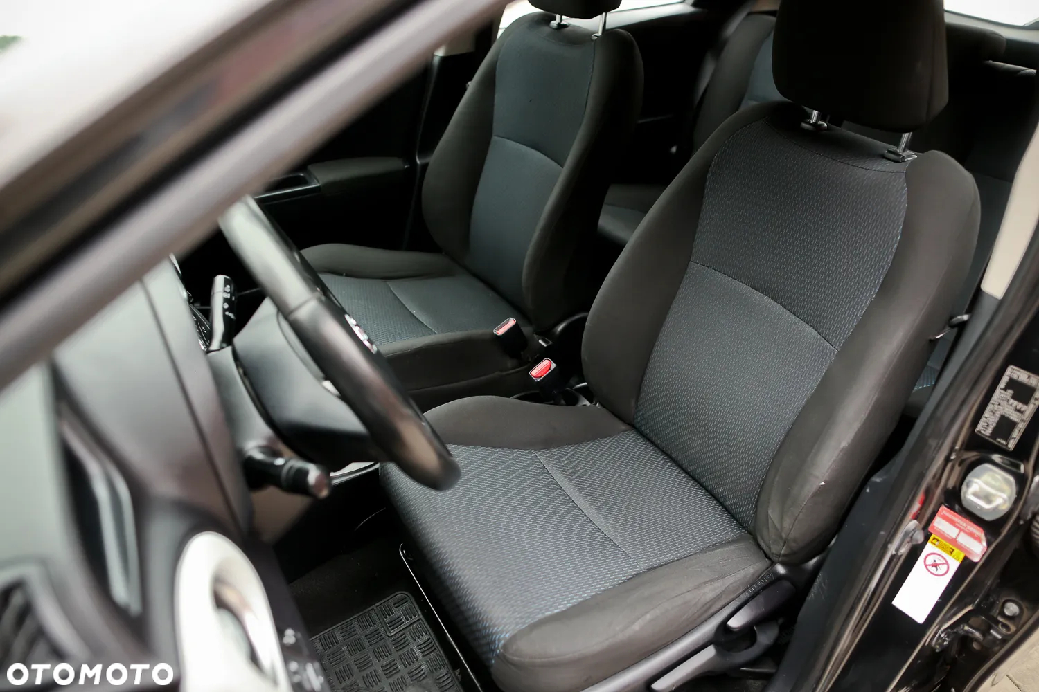 Toyota Yaris ver-hybrid-1-5-vvt--i-comfort - 20