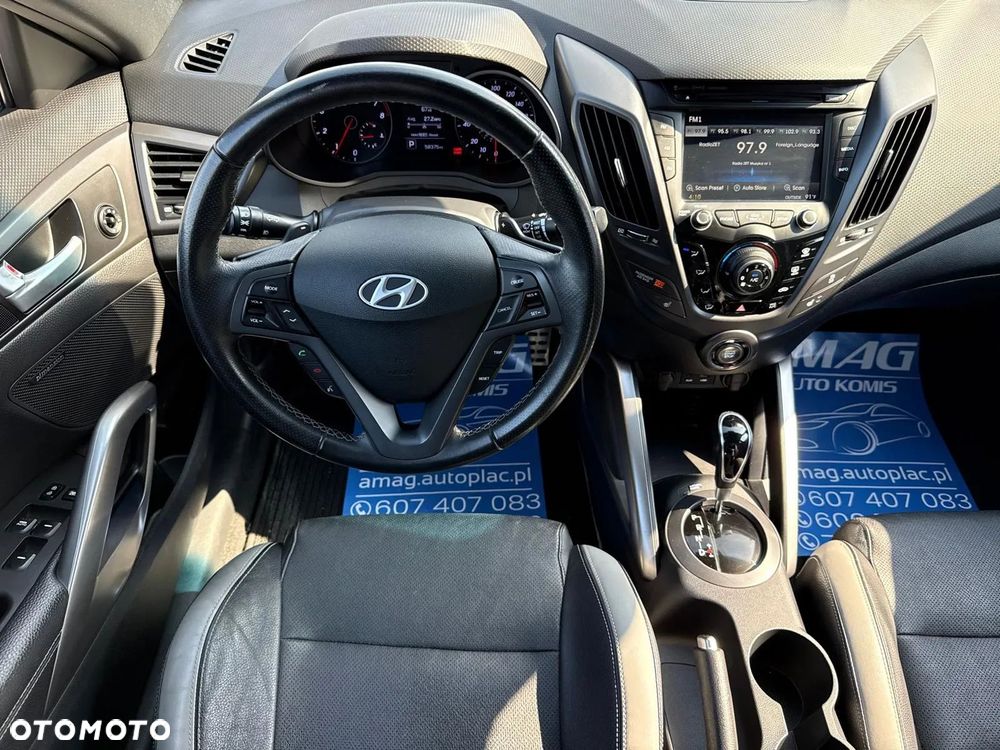 Hyundai Veloster - 22