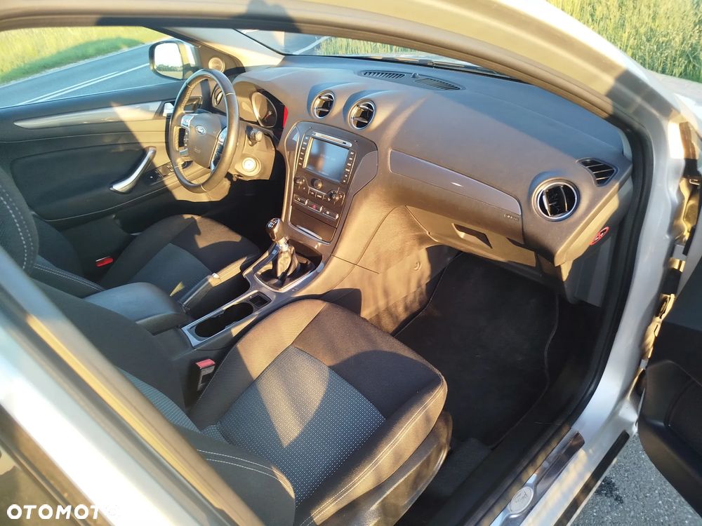 Ford Mondeo 2.0 TDCi Titanium - 9