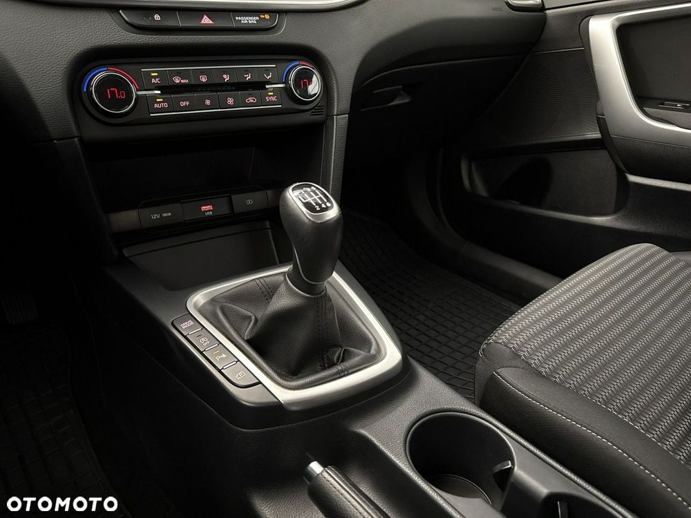 Kia Ceed - 17