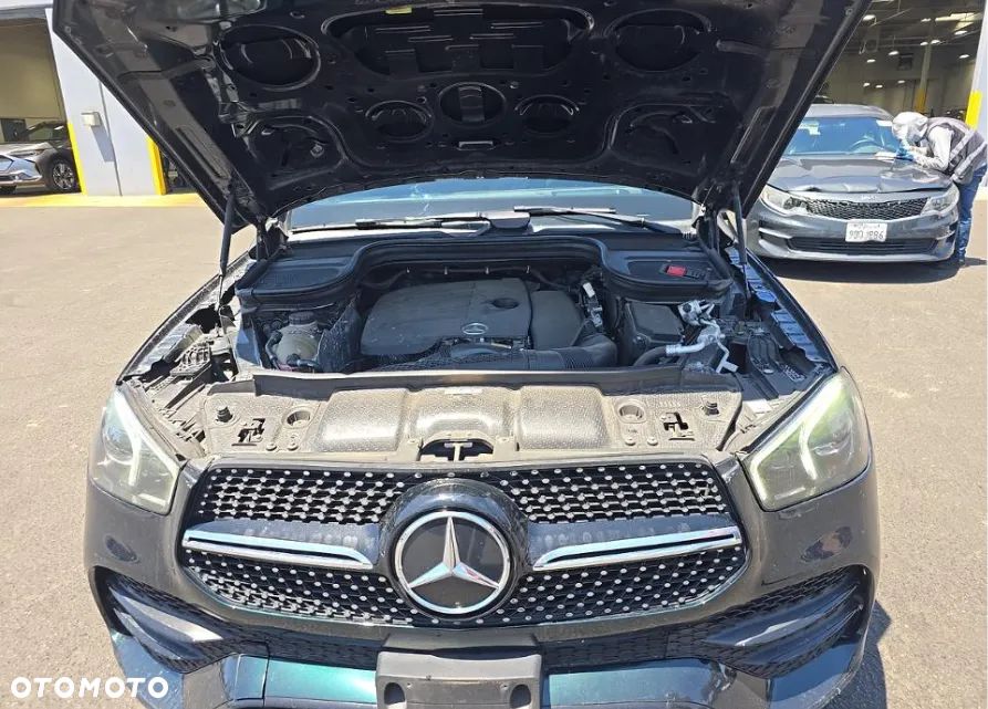 Mercedes-Benz GLE - 13