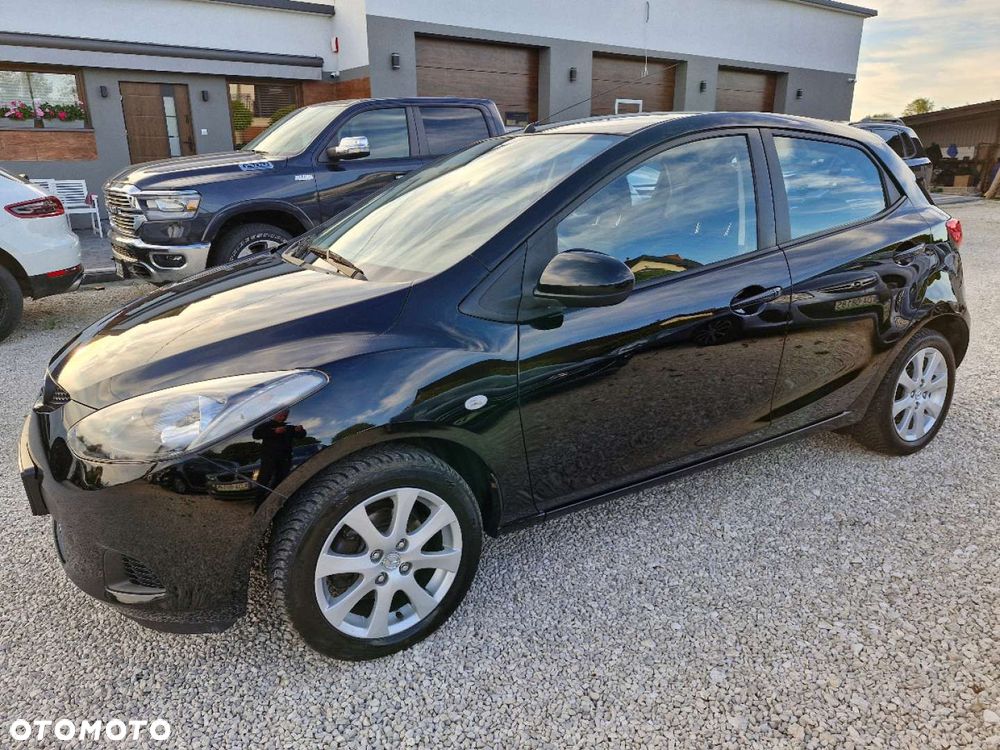 Mazda 2 - 4