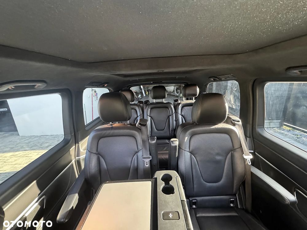 Mercedes-Benz Klasa V 300 d 4-Matic 9G-Tronic (długi) - 37