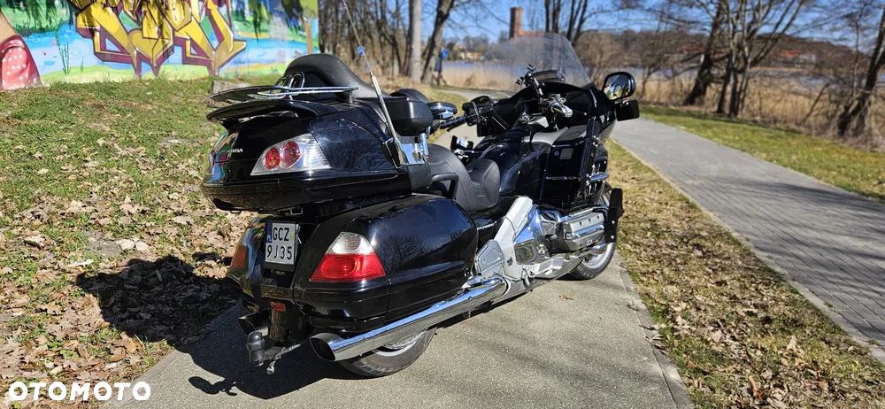 Honda GL - 10