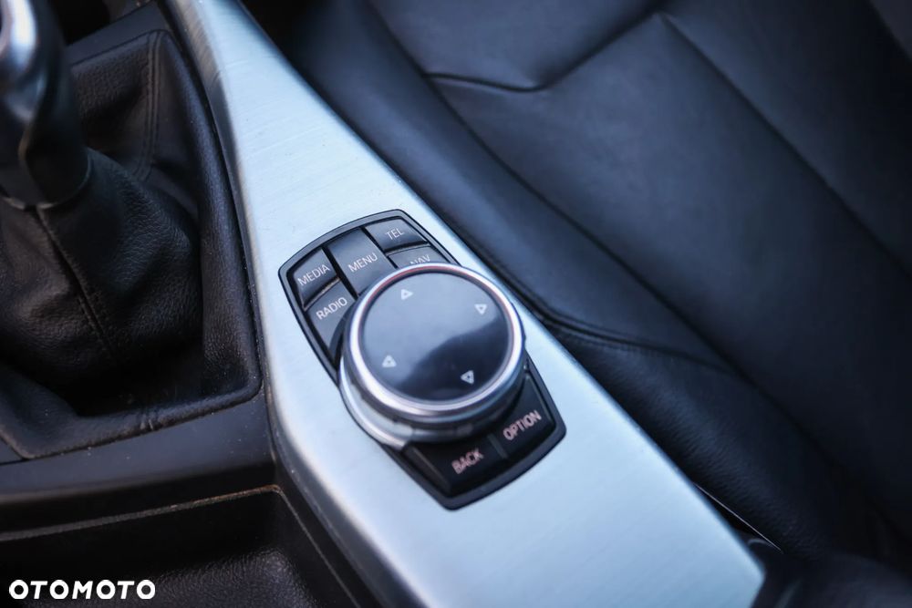 BMW Seria 1 118d - 27
