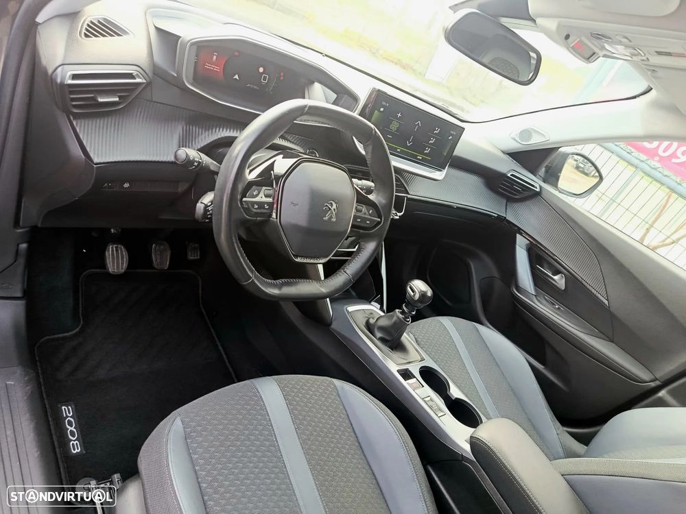 Peugeot 2008 PureTech 130 Allure Pack - 19