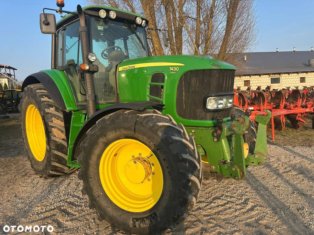 John Deere 7430 - 3