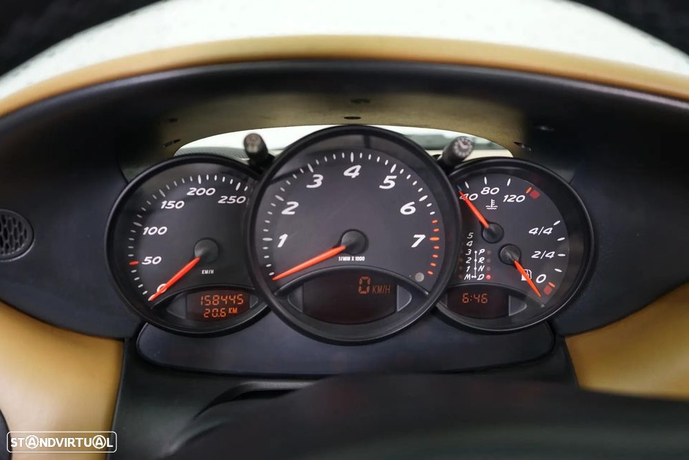 Porsche Boxster 2.5 Comfort - 28