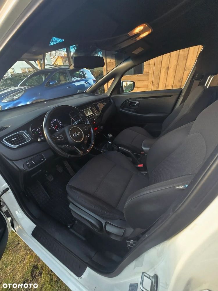 Kia Carens 1.6 GDI L - 7